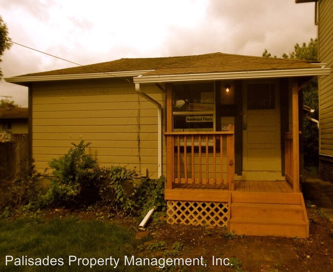 Foto del edificio - 3919-3925 SE 28th Pl