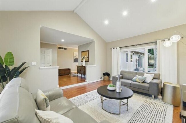 Foto del edificio - 3821 Abbey Ct