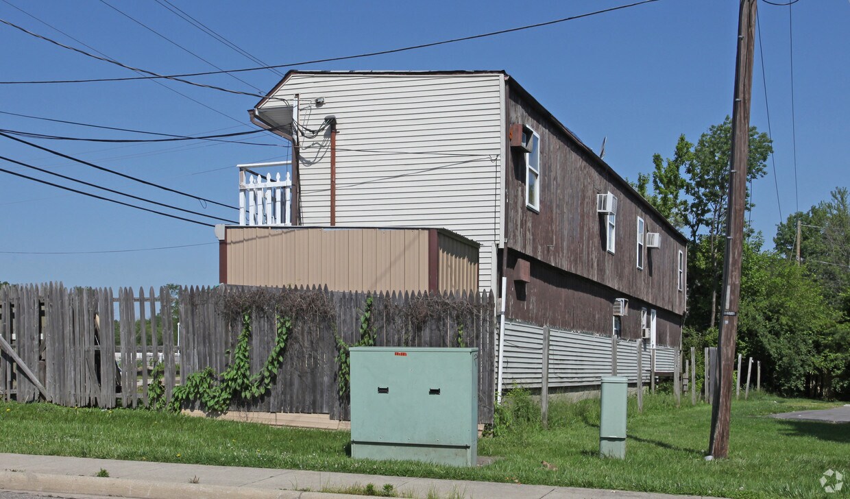 Building Photo - 1420 W Ohio Pike