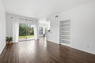 Building Photo - 6000 Shepherd Mountain Cove