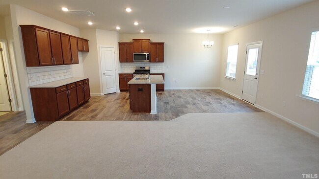 Building Photo - 1202 Bluewater Wy.