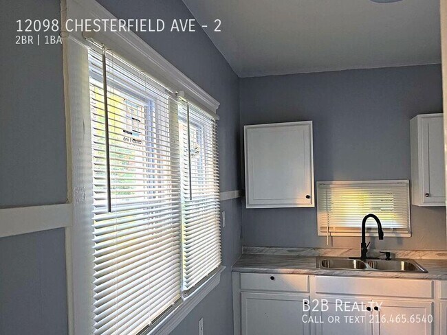 Foto del edificio - 12098 Chesterfield Ave