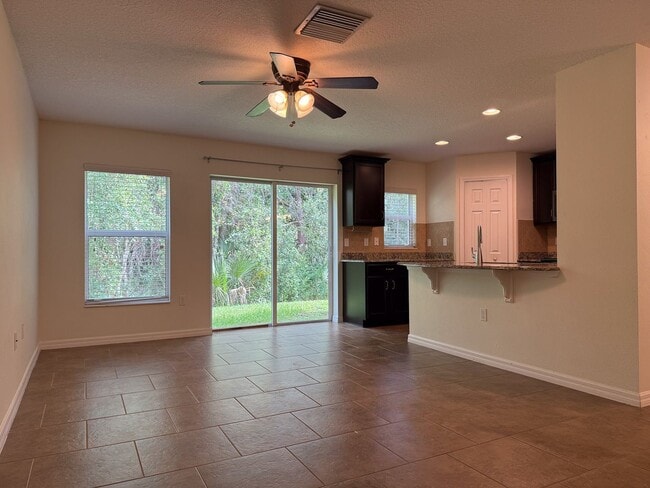 Building Photo - 2742 Birchcreek Dr