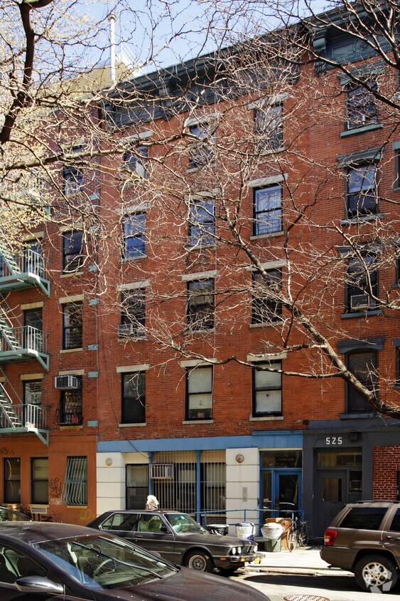 Foto principal - 523 east 6th st