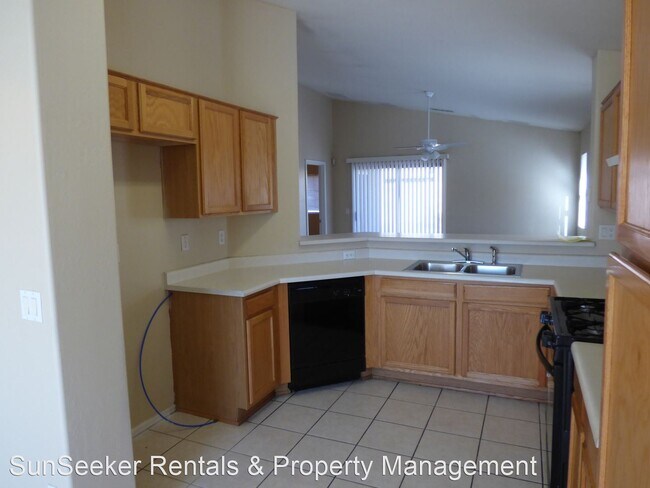 Foto del edificio - 3 br, 2 bath House - 10962 W RIO VISTA LN