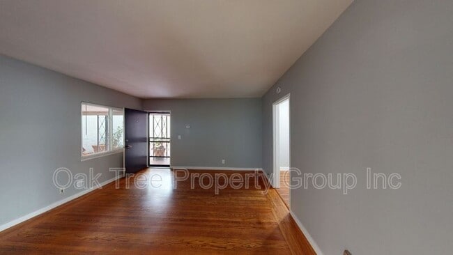 Building Photo - 321 W Estudillo Ave