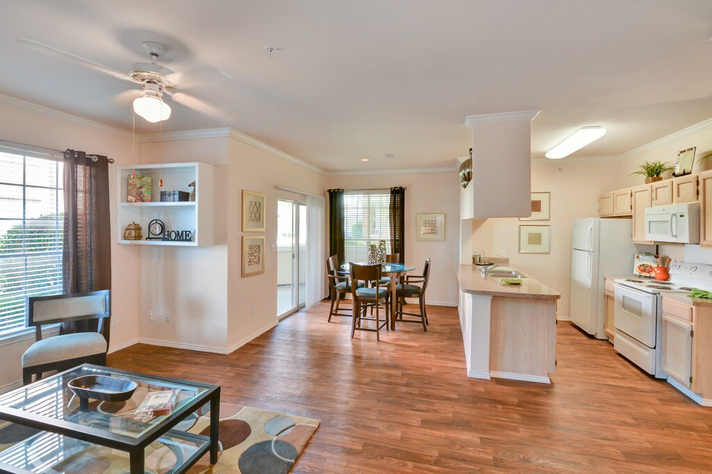 Foto principal - Turnberry Isle Apartment Homes