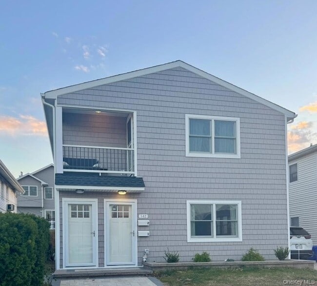 Photo - 542 E Pine St Apartment