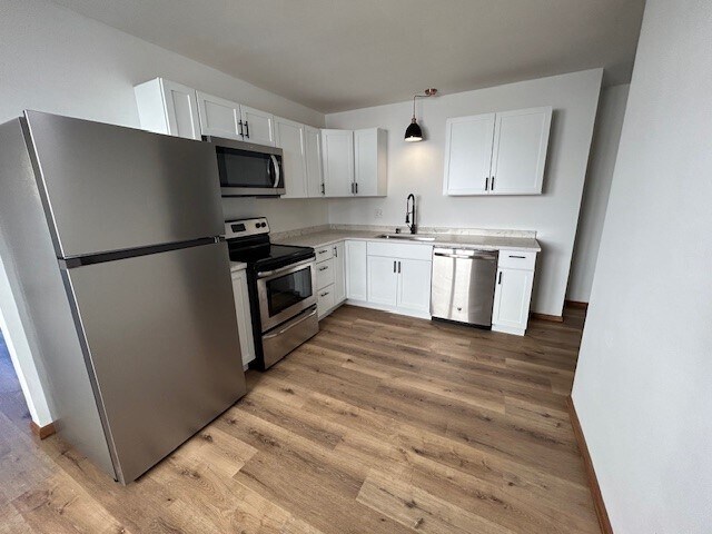 Building Photo - 4748 4th Ave S