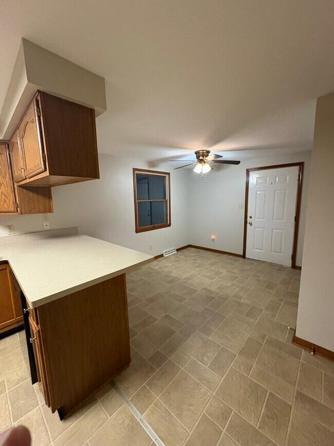 Foto del edificio - 25 Winspear Rd