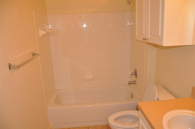 Building Photo - 440 S Villa San Marco Dr