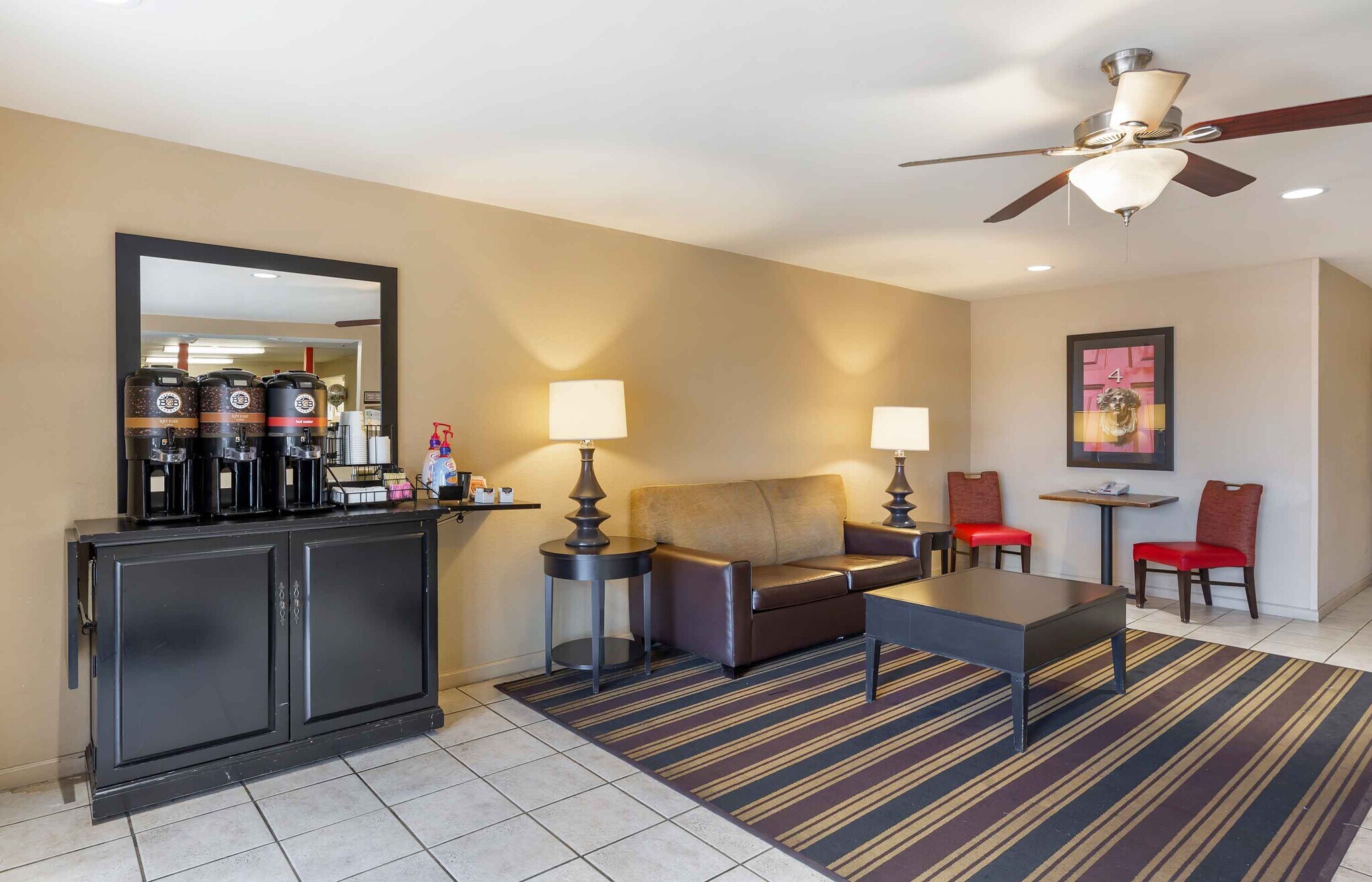 Furnished Studio-Cleveland - Great Norther... – photo 3