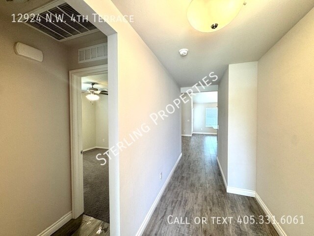 Foto del edificio - 12924 NW 4th Terrace