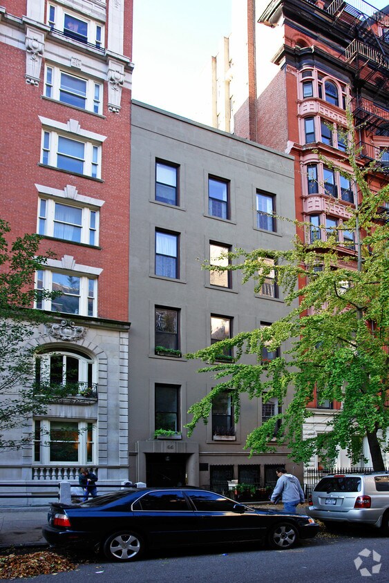 Primary Photo - 66 Montague St