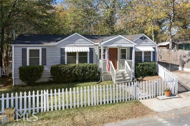 Building Photo - 2474 Adams Dr SE