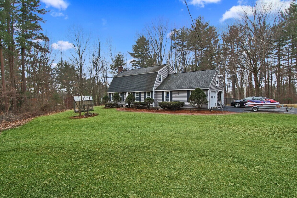 Foto principal - 1 Wedgewood Dr