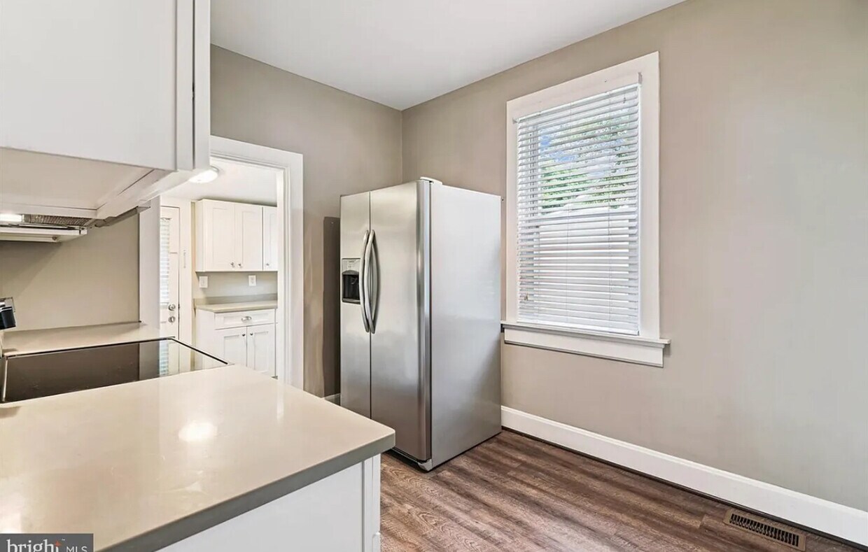 Foto principal - 1040 S Blackhawk St