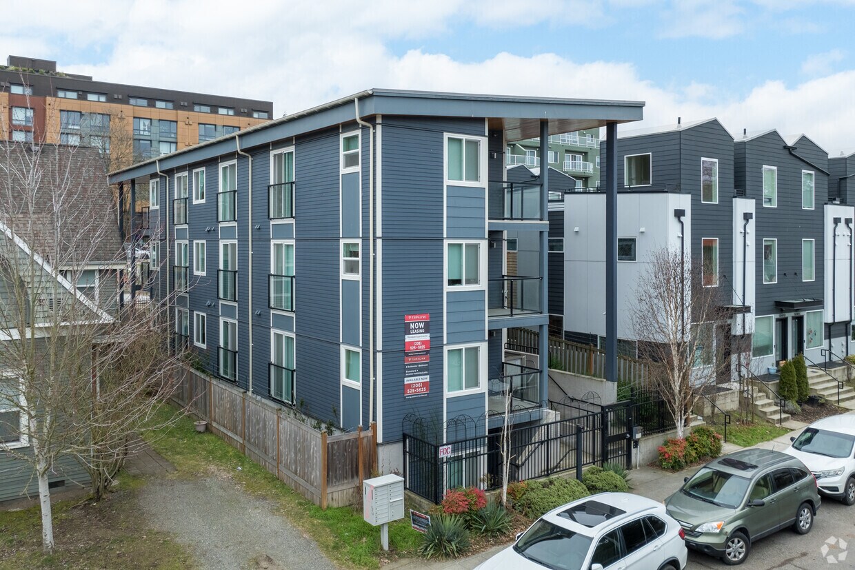 Primary Photo - Brooklyn Boutique Apartments
