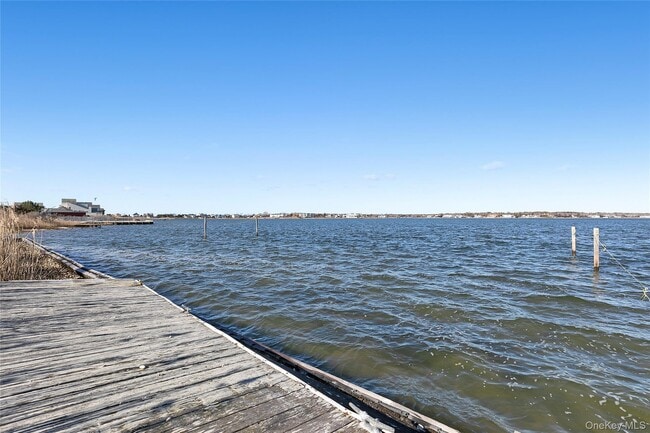 Building Photo - 32 Dune Ln