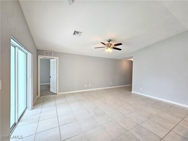 Foto del edificio - 1426 NE 34th St