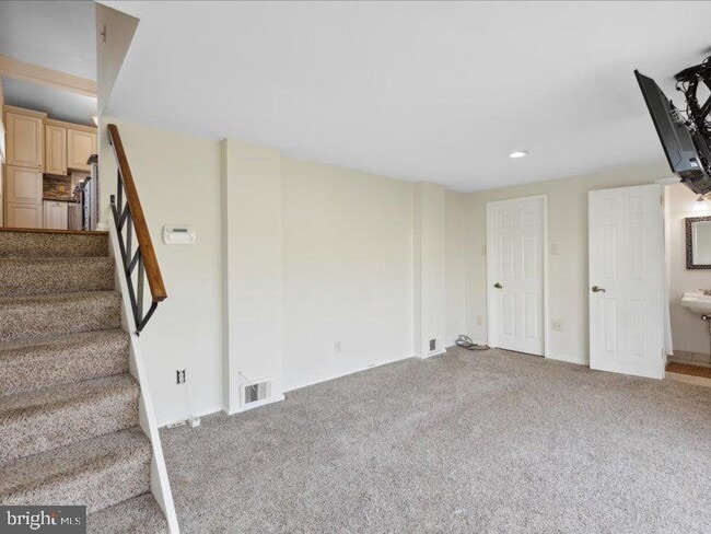 Building Photo - 437 Haywood Rd