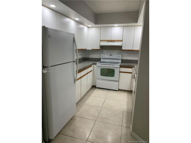 Primary Photo - 1000 SW 125th Ave