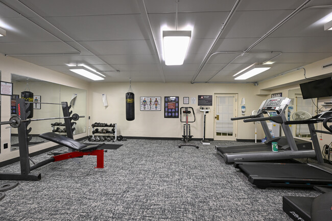 Gym - Debo Properties-Glen Eagles