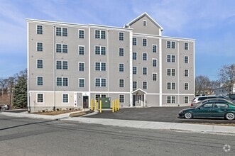 Building Photo - 472 Essex St