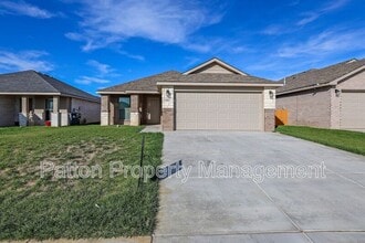 Building Photo - 6904 Athens St