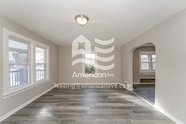 Foto del edificio - 400 Noble Ave