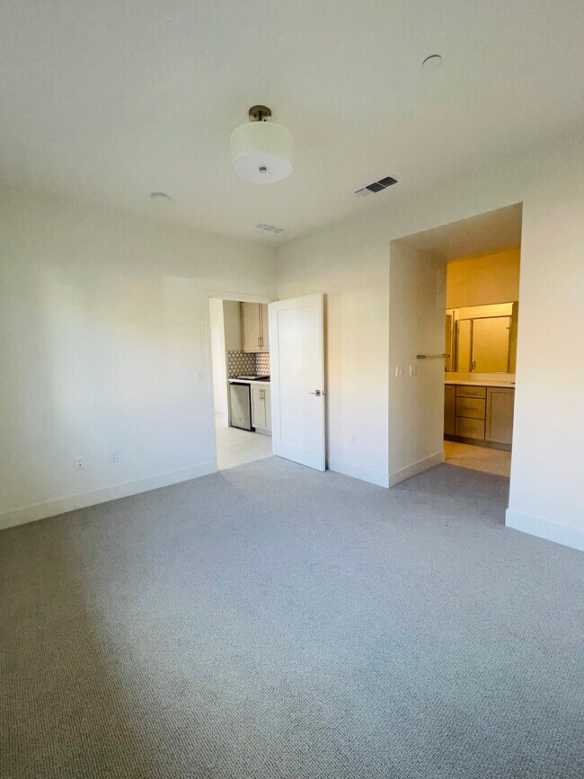 Bed Room - 9767 Seawind Way