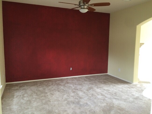 Building Photo - 3604 Sandy Brook Dr
