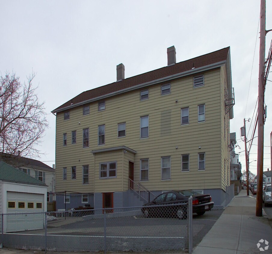 Building Photo - 179 Grant St