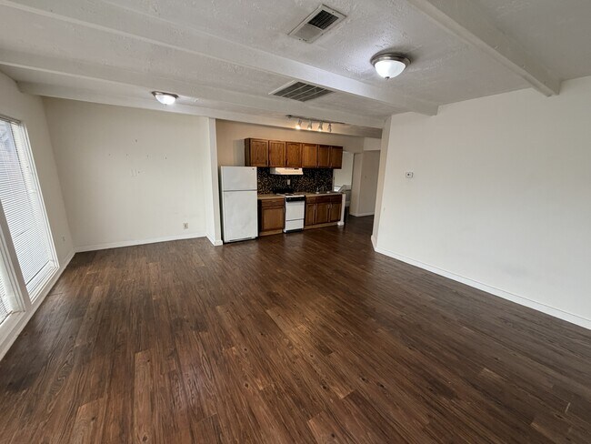 Foto del edificio - 4704 Chenevert St