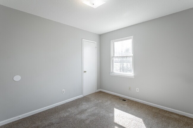 Foto del edificio - 1613 N Chester Rd