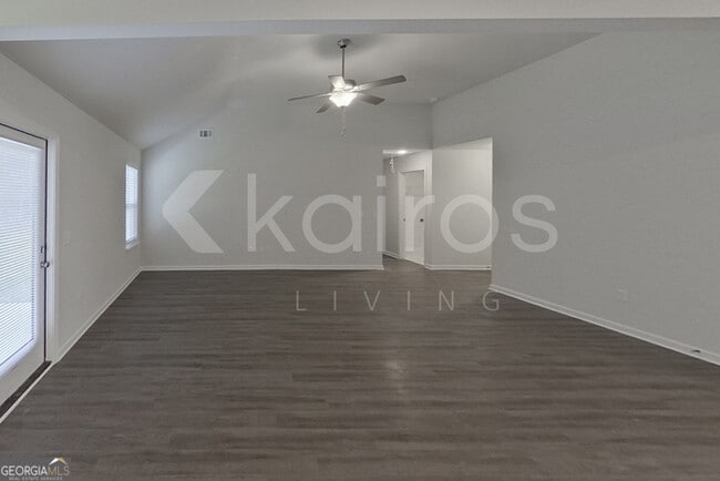 Building Photo - 142 Western Red Cedar Dr