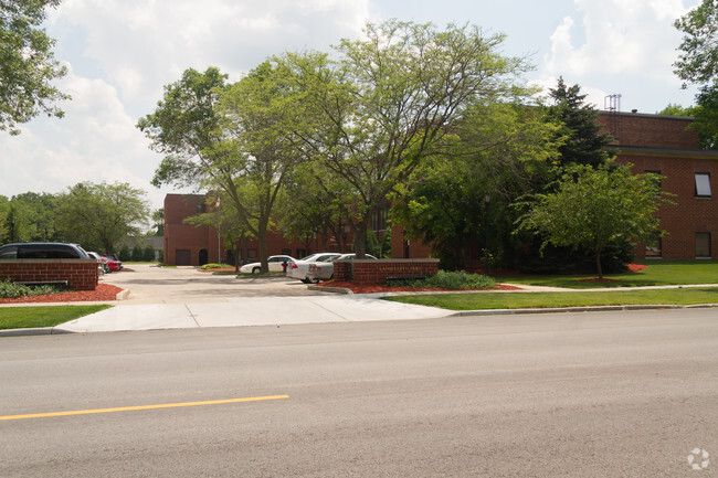 Building Photo - La Follette Park