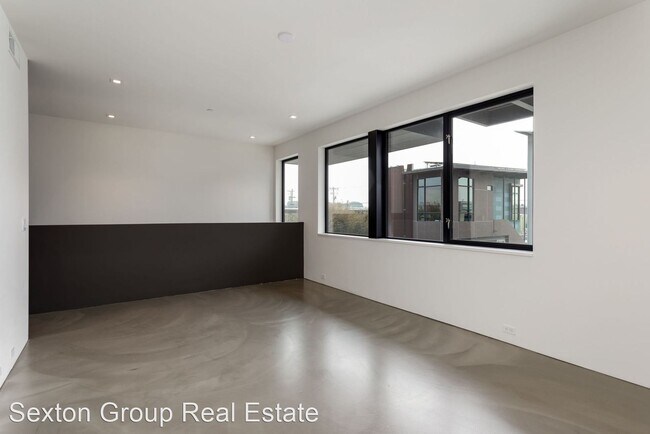 Foto del edificio - 4 br, 2 bath House - 811 Folger Ave