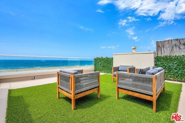 Foto del edificio - 7301 Vista Del Mar
