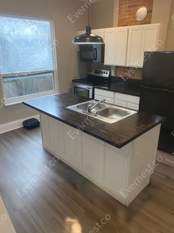 27 Hawkes Ave, Columbus, OH 43222 Condo for Rent in Columbus, OH