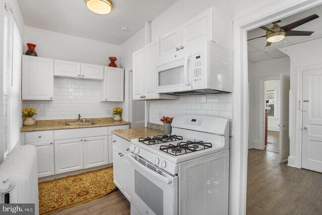 Foto del edificio - 1578 Old York Rd