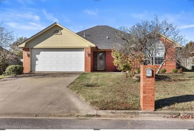 Building Photo - 6324 Parkfront Dr