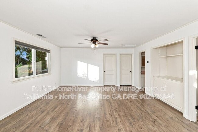 Building Photo - 83 Zinfandel Ln