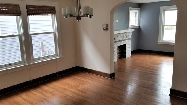 Building Photo - 184 Hamilton Dr