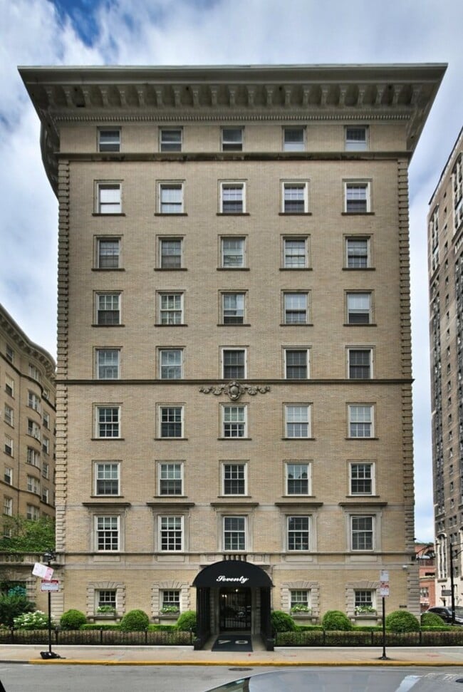 Foto del edificio - 70 E Scott St