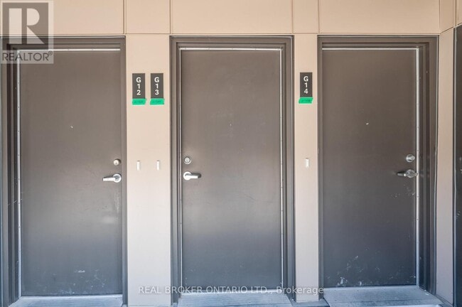 Building Photo - 20 Palace St