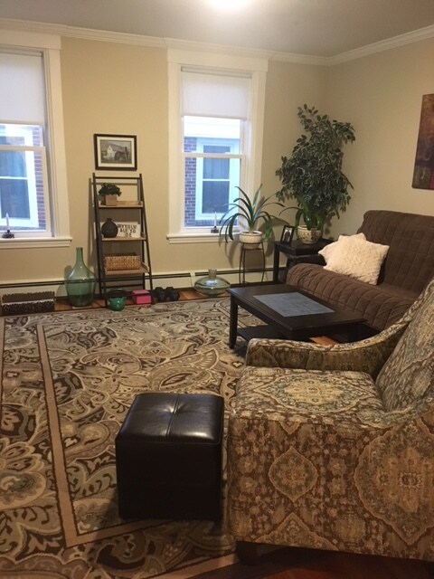 Living room - 54 West St