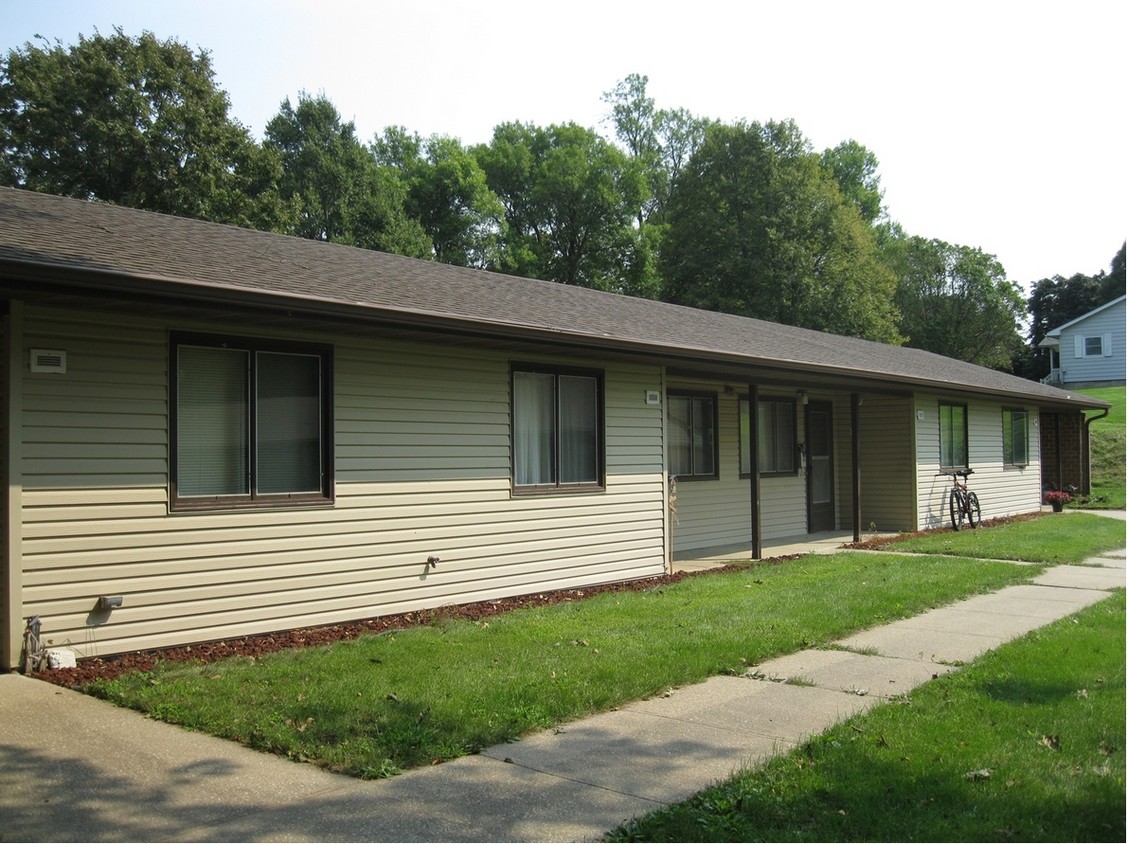 Primary Photo - Walker Apartments