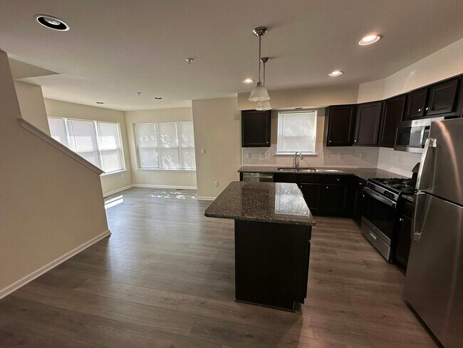Foto del edificio - 124 High Pointe Dr