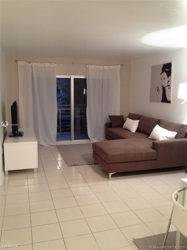 Foto del edificio - 1 br, 1 bath  - 716 Michigan Ave